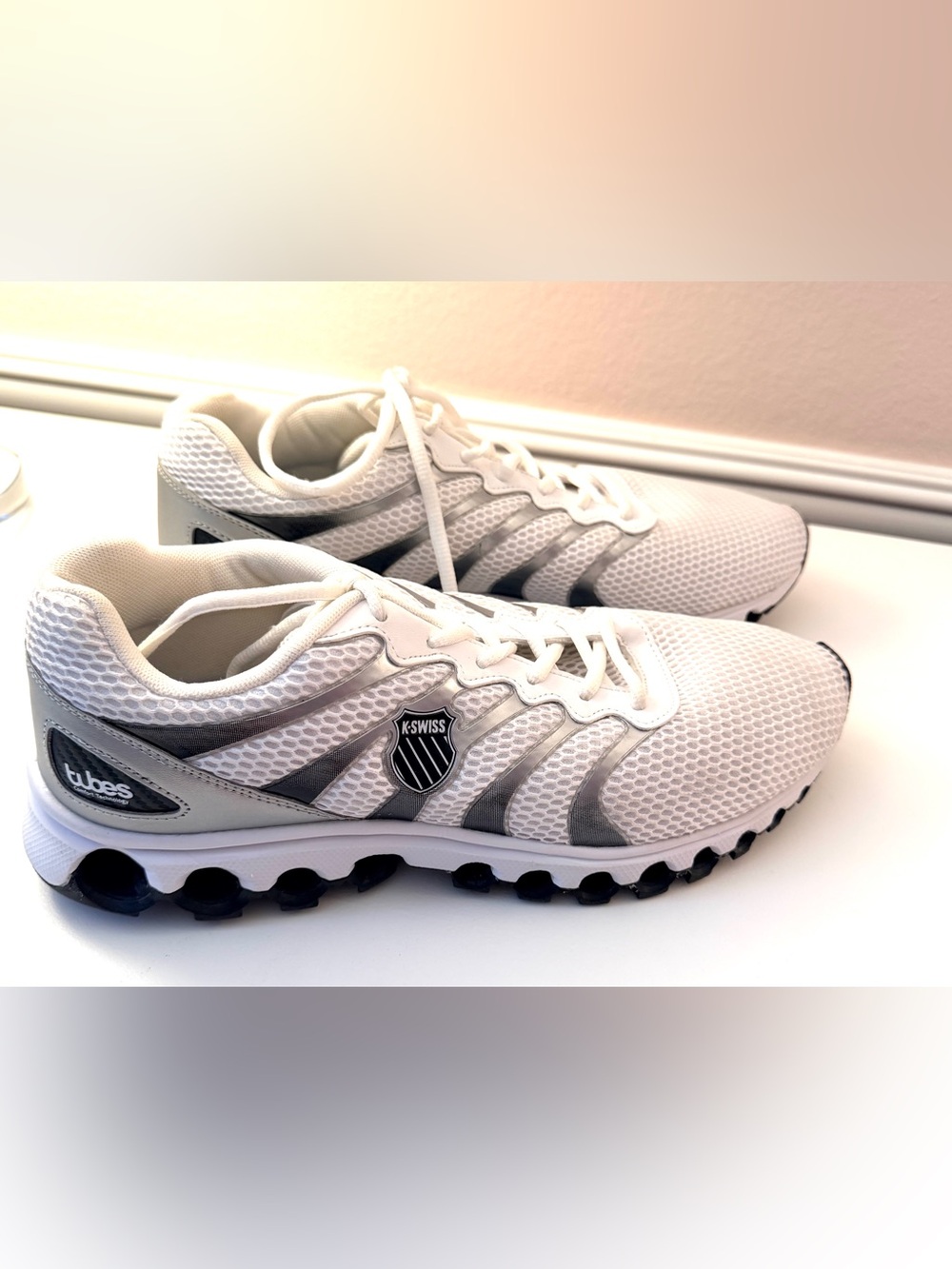 Unisex K-Swiss Tubes Running  Shoes Men's 11/Women's 12